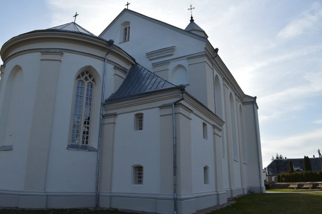 Veliuonos švš. mergelės bažnyčia